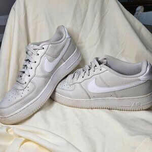 Nike Air Force One'07 Womens Size 7